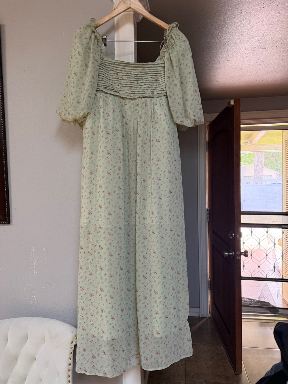 Worth Light Green Floral Puff-Sleeve Maxi Dress